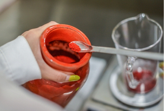 华艺帽业自主研发帽胚环保染料